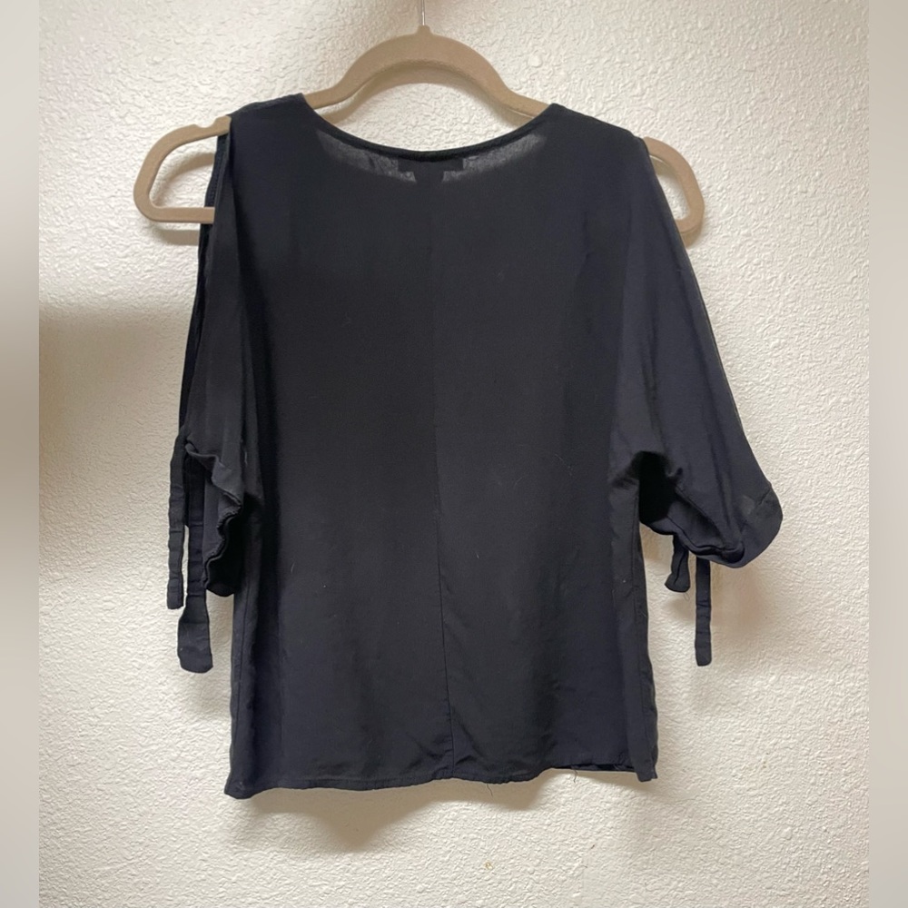 BLVD shirt in black - Picture 2 of 4